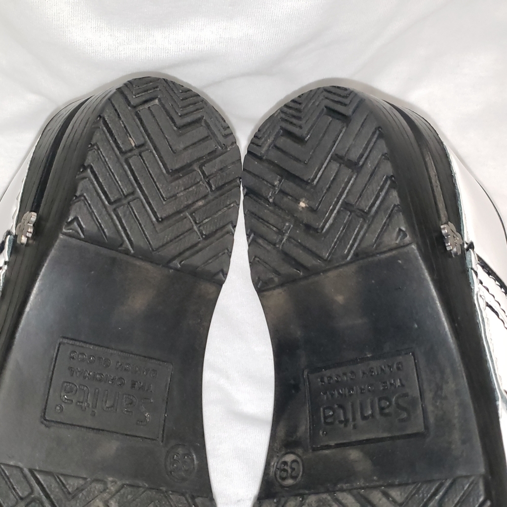 Koi Women's White and Black Clogs - Picture 10 of 12